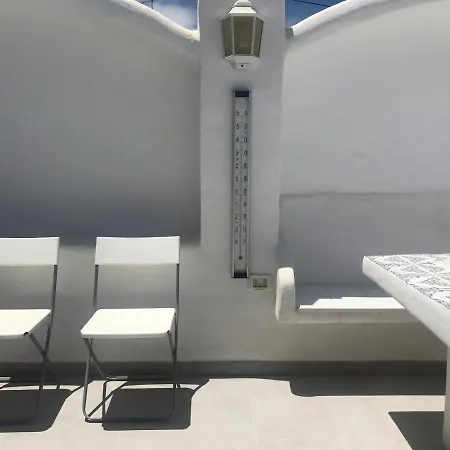 Casa Del Mar With Large Sun Terrace Facing The Sea, Luxury Apartment *